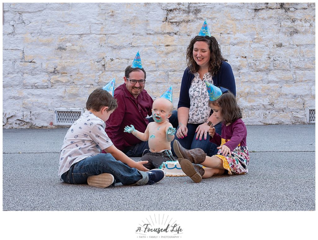 A Focused Life Photography in Monroe - first birthday smash cake family session in Downtown Loganville in Loganville, GA